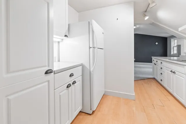 $449,000 | 85 Dartmouth College Highway, Unit 203, Lyme, NH 03768