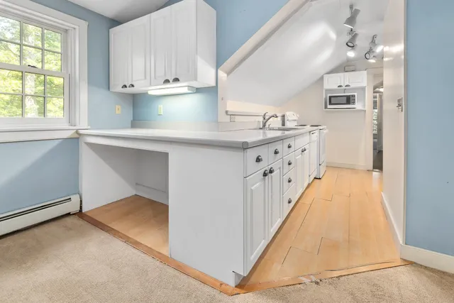 $449,000 | 85 Dartmouth College Highway, Unit 203, Lyme, NH 03768