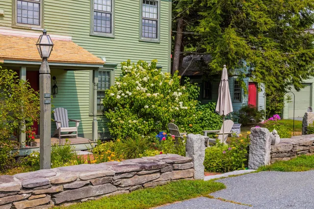 $449,000 | 85 Dartmouth College Highway, Unit 203, Lyme, NH 03768