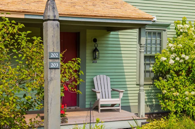 $449,000 | 85 Dartmouth College Highway, Unit 203, Lyme, NH 03768