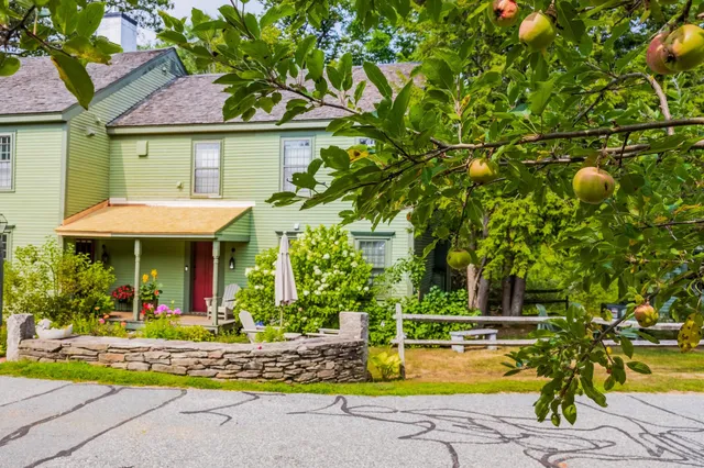 $449,000 | 85 Dartmouth College Highway, Unit 203, Lyme, NH 03768