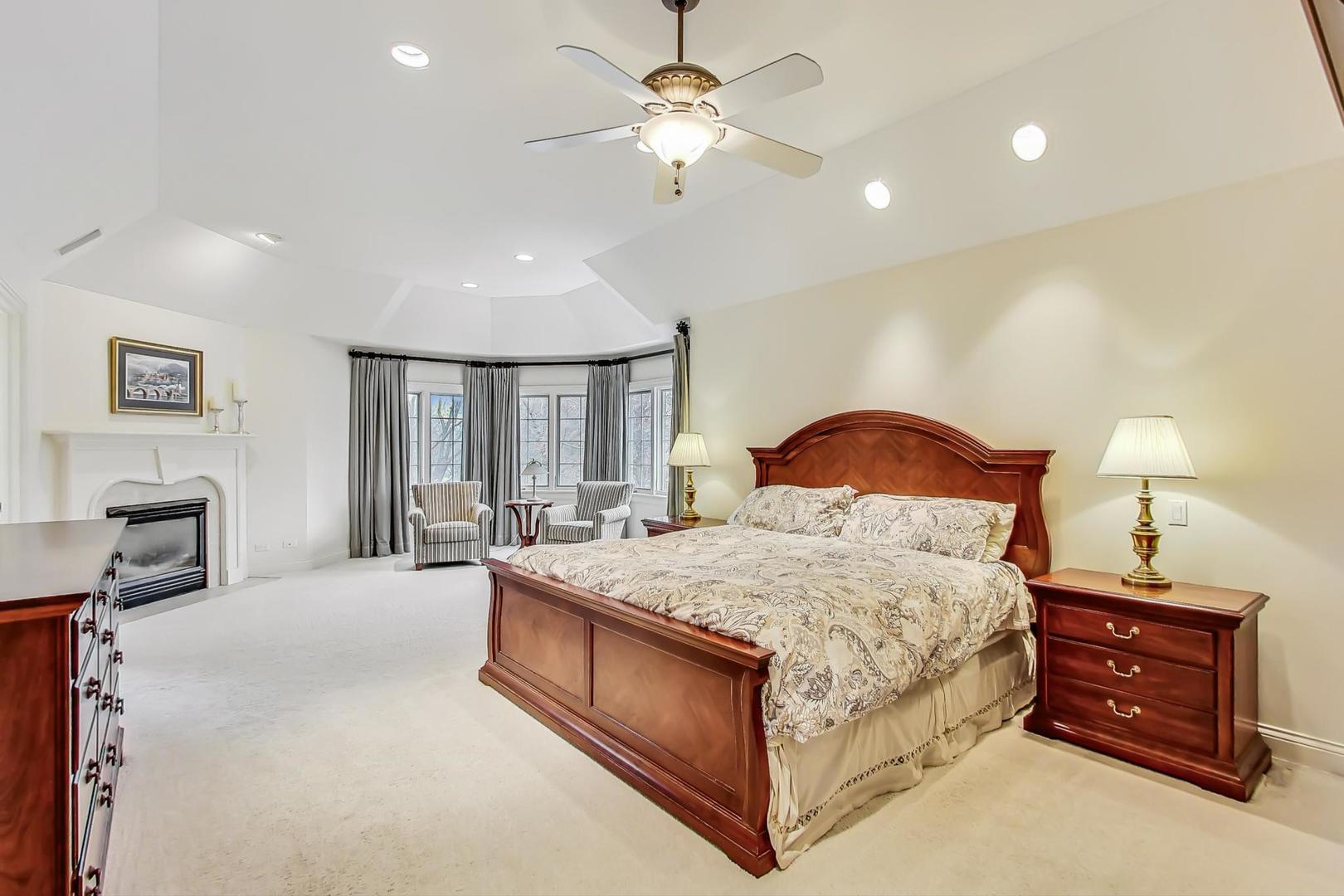 4 Andrew Court Burr Ridge, IL 60527 - Photo 20 of 46 Gallery Image 20