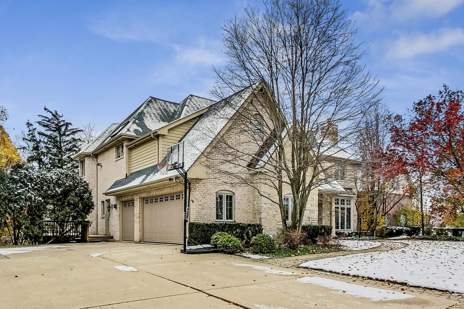 4 Andrew Court Burr Ridge, IL 60527 - Photo 2 of 46 Gallery Image 2