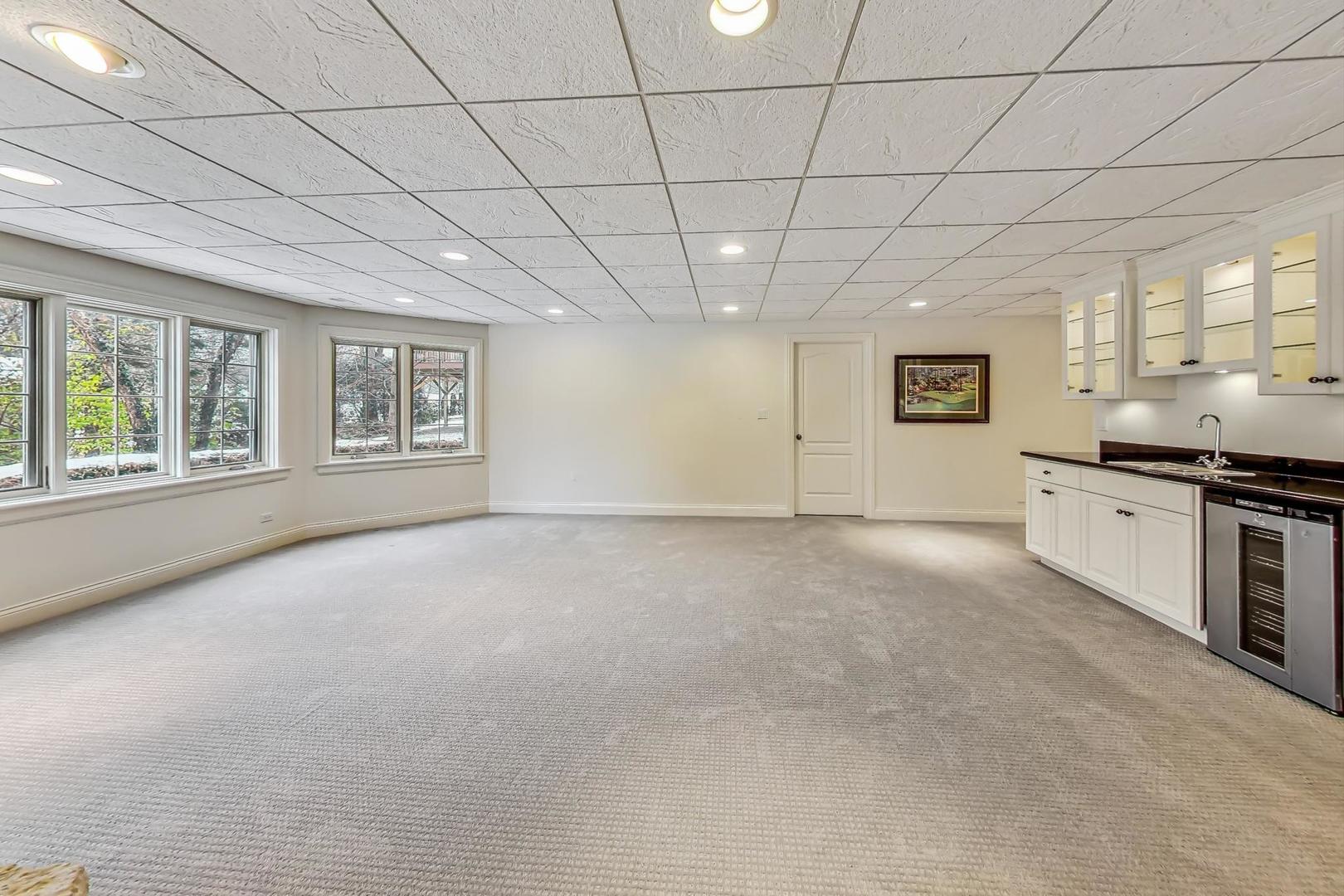 4 Andrew Court Burr Ridge, IL 60527 - Photo 30 of 46 Gallery Image 30