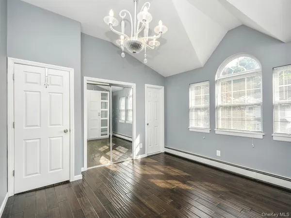 $4,400 | 49 Ashwood Road, Unit A, Port Washington, NY 11050