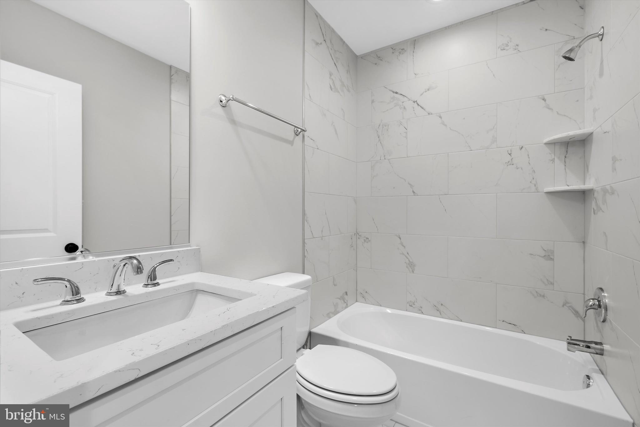 211 Greenland Beach Road Greenland Beach, MD 21226 - Photo 16 of 48 upper level hall bath