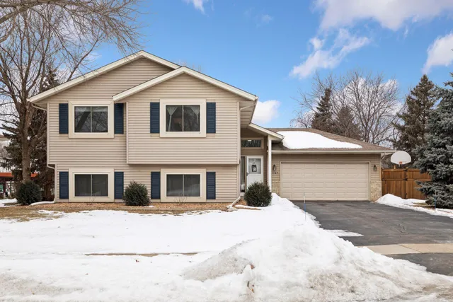 $425,000 | 15149 December Trail, Rosemount, MN 55068