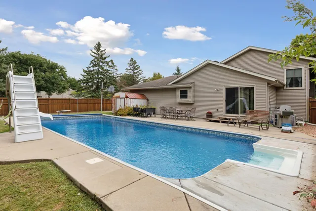 $425,000 | 15149 December Trail, Rosemount, MN 55068