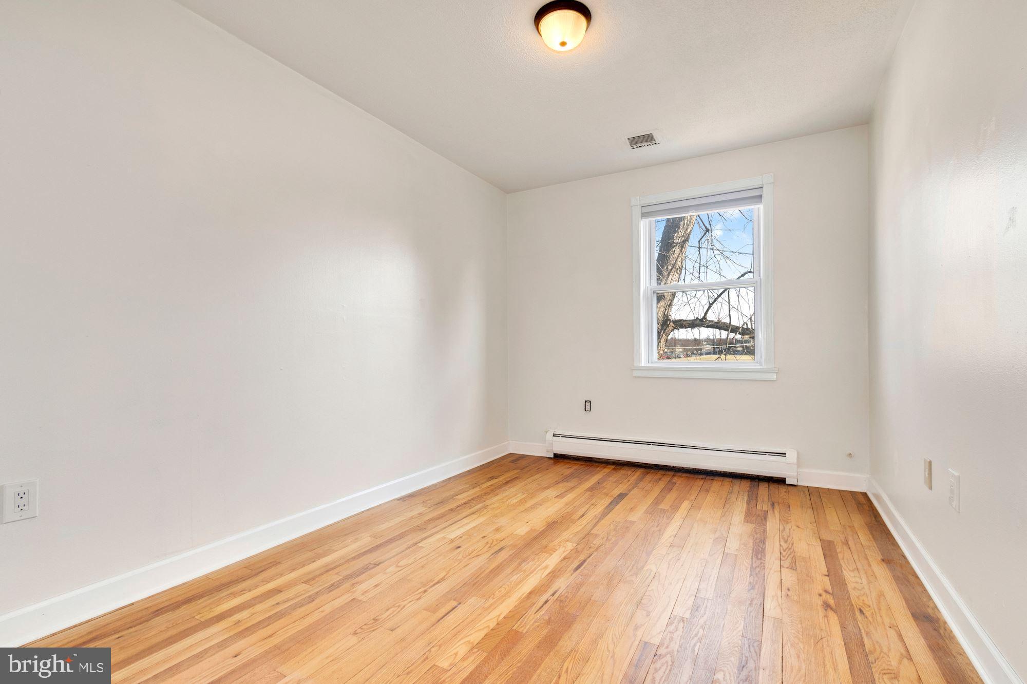 12702 Epping Terrace, Unit 8C Silver Spring, MD 20906 - Photo 18 of 28 BEDROOM