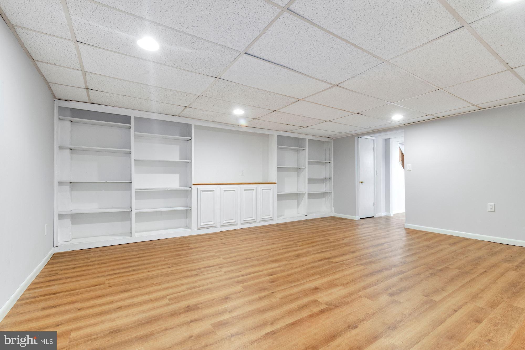 12702 Epping Terrace, Unit 8C Silver Spring, MD 20906 - Photo 22 of 28 BULT IN SHELVING