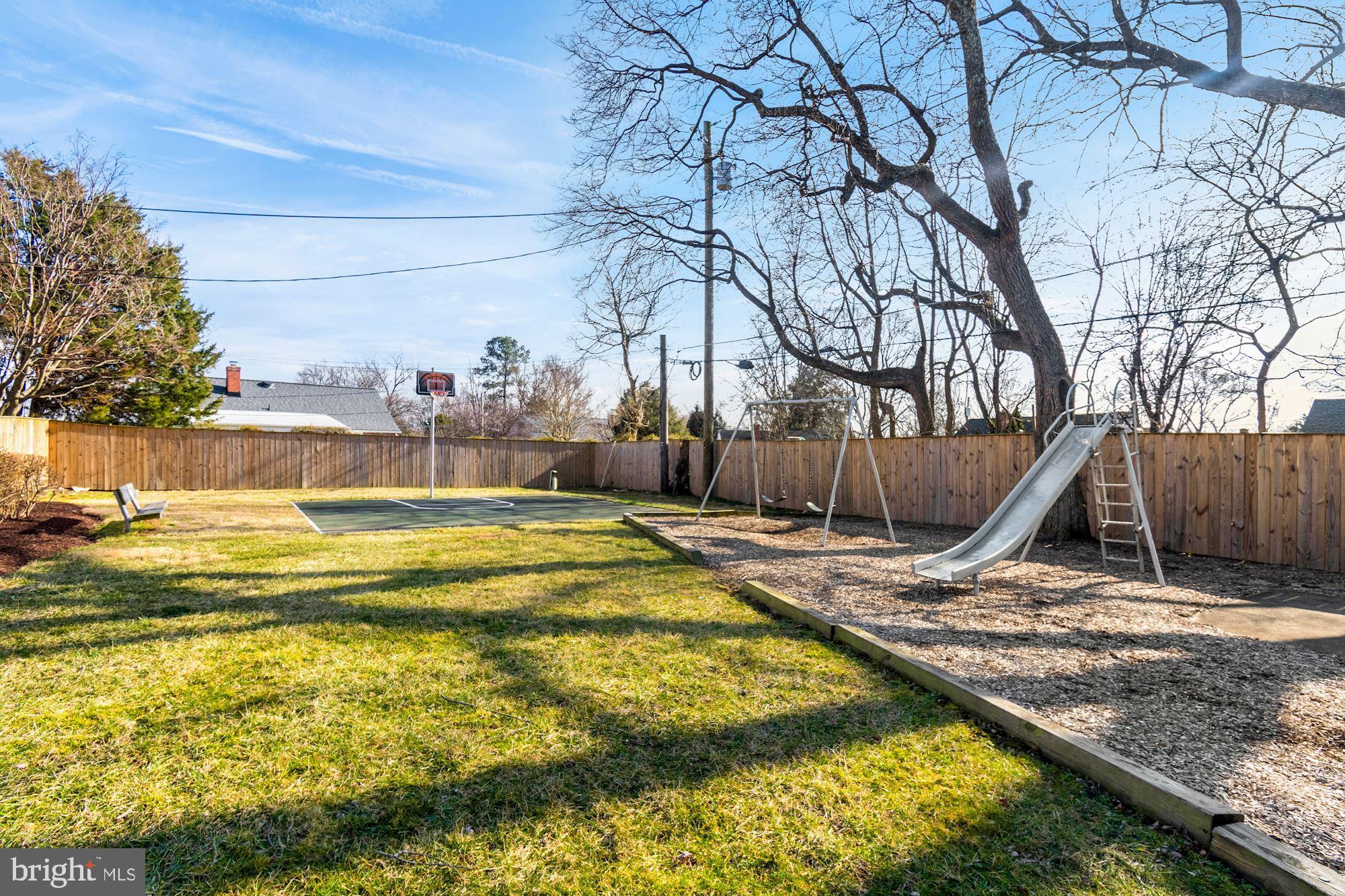12702 Epping Terrace, Unit 8C Silver Spring, MD 20906 - Photo 27 of 28 TOT LOT & BASKETBALL