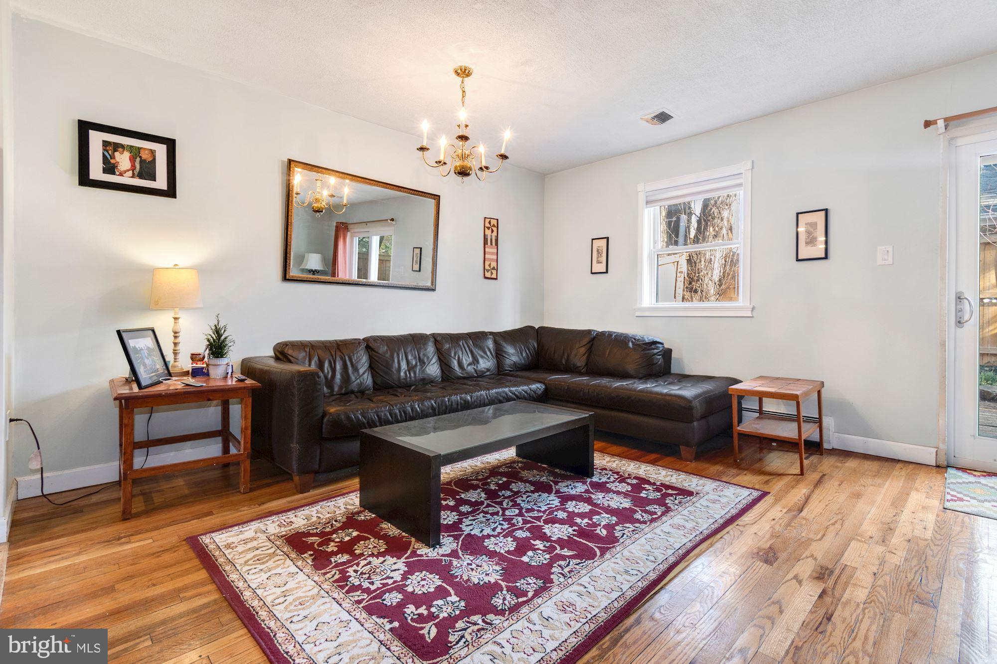 12702 Epping Terrace, Unit 8C Silver Spring, MD 20906 - Photo 7 of 28 LIVING ROOM