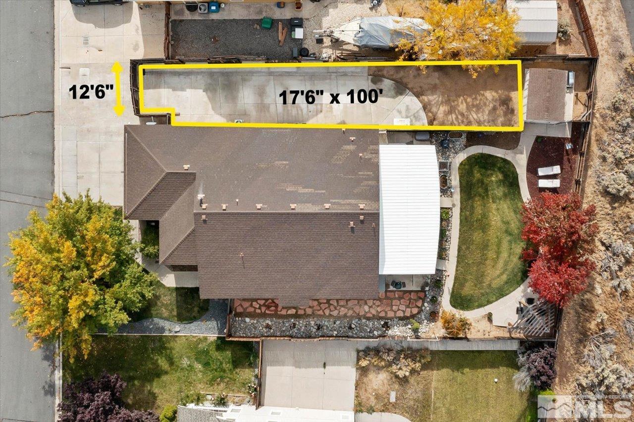 9625 Marble Creek Court Reno, NV 89506 - Photo 38 of 40 an aerial view of a swimming pool