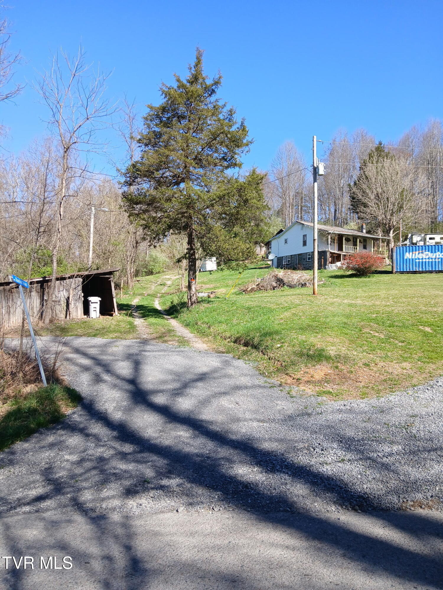 4314 Big Hill Road Pennington Gap, VA 24277 - Photo 8 of 35 20260328_110343