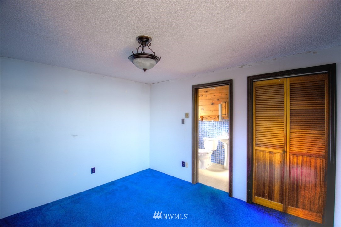 7106 Puget Beach Road Northeast Olympia, WA 98516 - Photo 16 of 26 Gallery Image 16