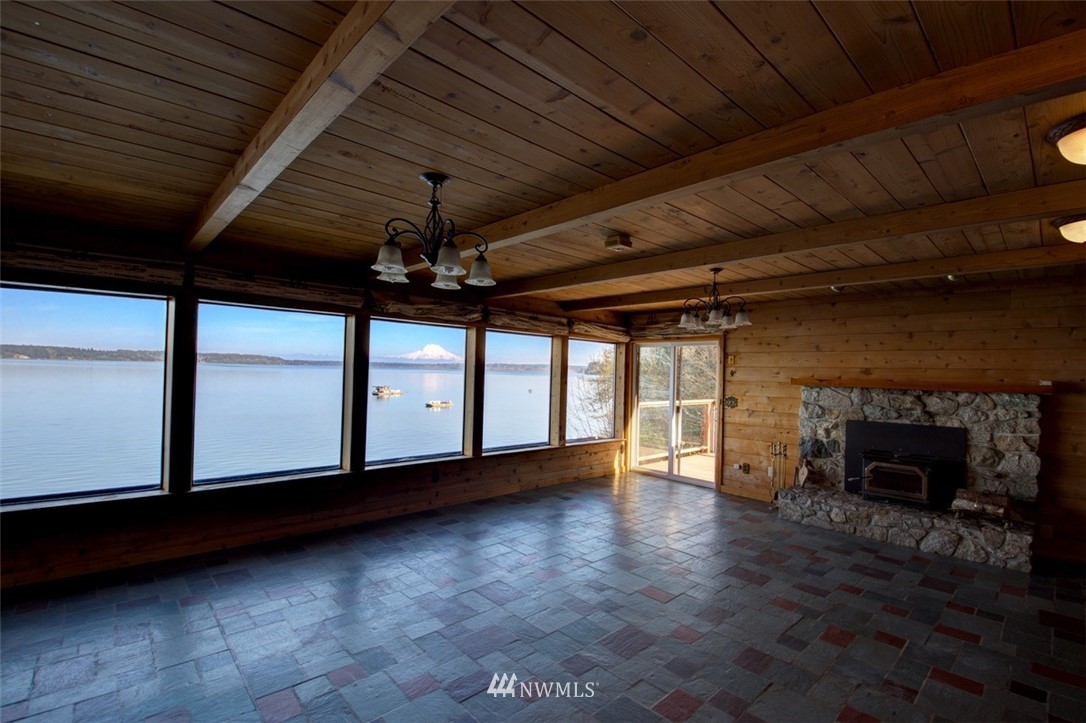 7106 Puget Beach Road Northeast Olympia, WA 98516 - Photo 10 of 26 Gallery Image 10