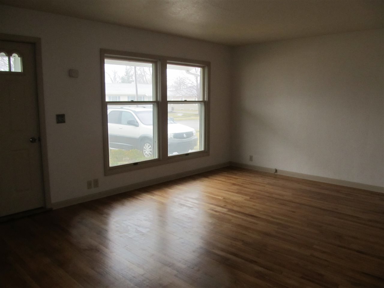 1120 Mix Avenue Decatur, IN 46733 - Photo 4 of 16