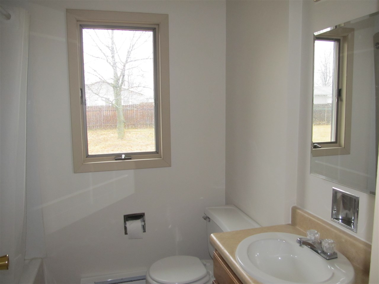 1120 Mix Avenue Decatur, IN 46733 - Photo 9 of 16