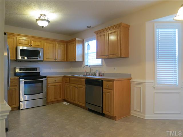 403 Rosa Circle Willow Spring, NC 27592 - Photo 4 of 20