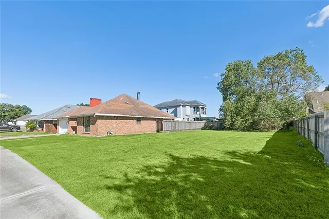 $2,000 | 8305 Fairfax Drive, Chalmette, LA 70043