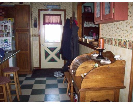 8 Denico Lane Waterville, ME 04901 - Photo 3 of 18 Kitchen.