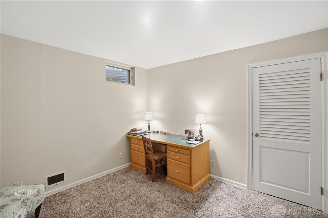 446 Lookout Ridge Dayton, OH 45419 - Photo 64 of 75 flex space with closet