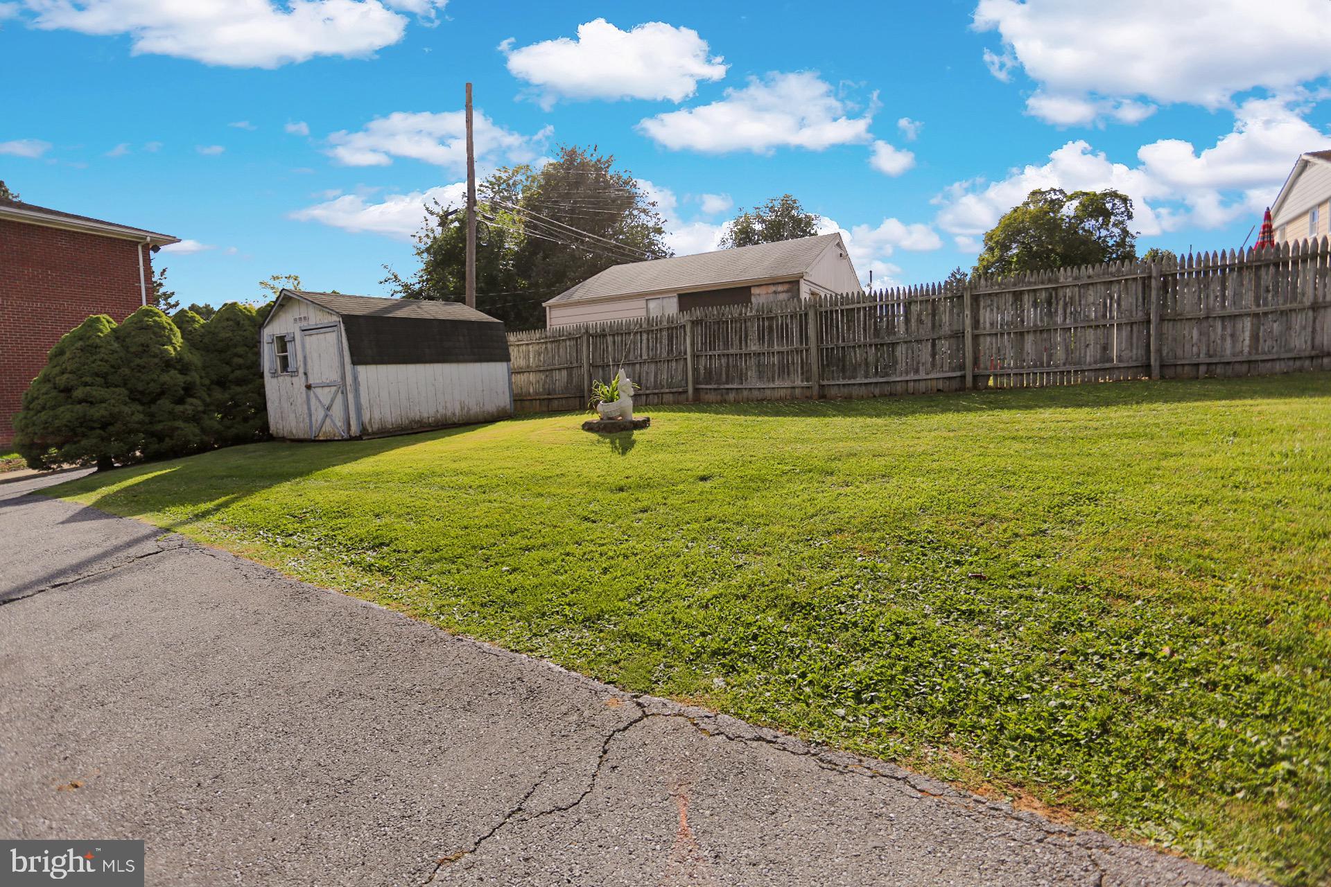 1034 Devonshire Road Allentown, PA 18103 - Photo 36 of 38 Gallery Image 36