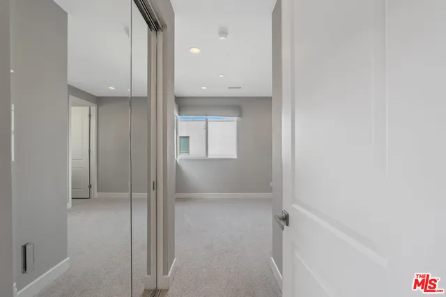 $10,990 | 12860 South Seaglass Circle, Los Angeles, CA 90094