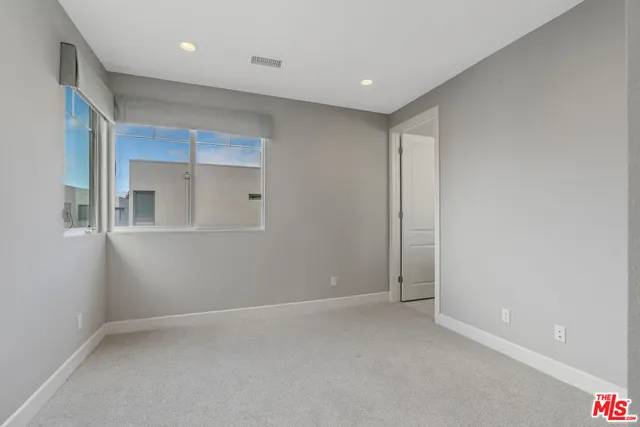 $10,990 | 12860 South Seaglass Circle, Los Angeles, CA 90094