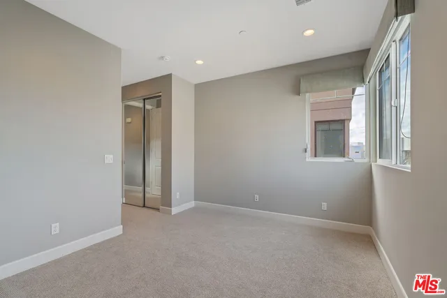 $10,990 | 12860 South Seaglass Circle, Los Angeles, CA 90094