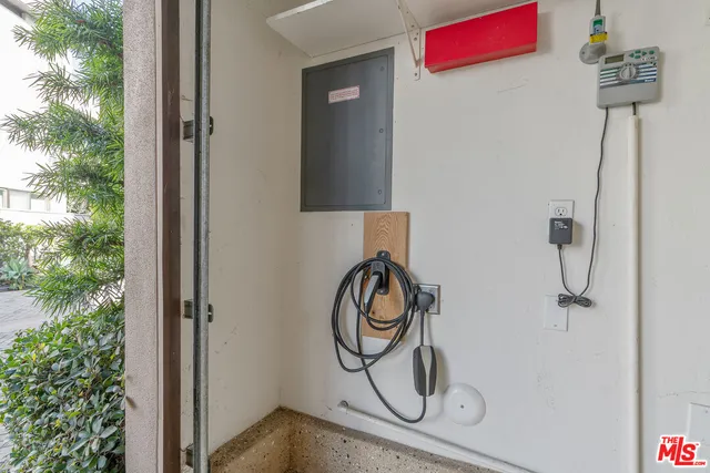 $10,990 | 12860 South Seaglass Circle, Los Angeles, CA 90094