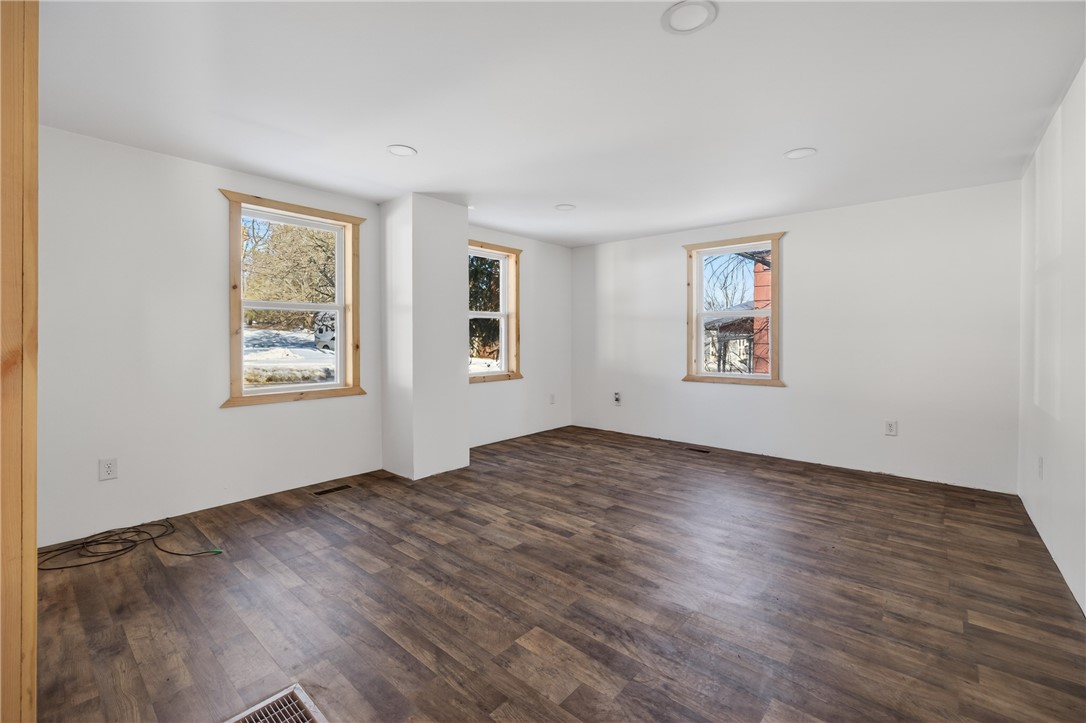 31 Chapel Street Prattsburgh, NY 14873 - Photo 8 of 23