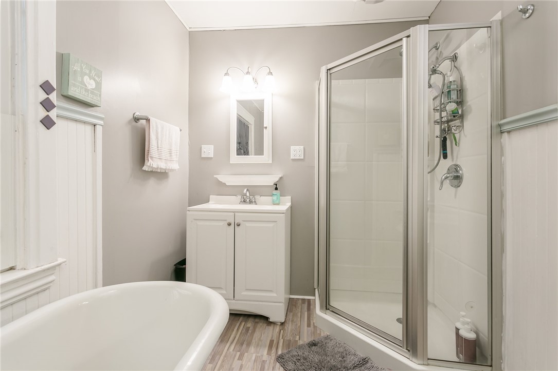 85 Belmont Street Rochester, NY 14620 - Photo 28 of 32 Upstairs Full Bath