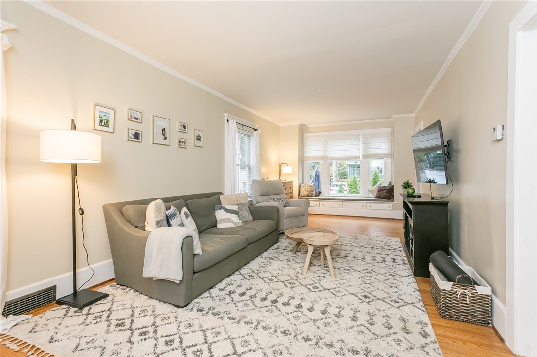 85 Belmont Street Rochester, NY 14620 - Photo 5 of 32 Living Room