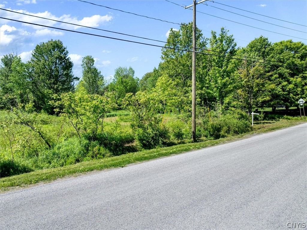 6101 Cavanaugh Road Marcy, NY 13403 - Photo 7 of 15