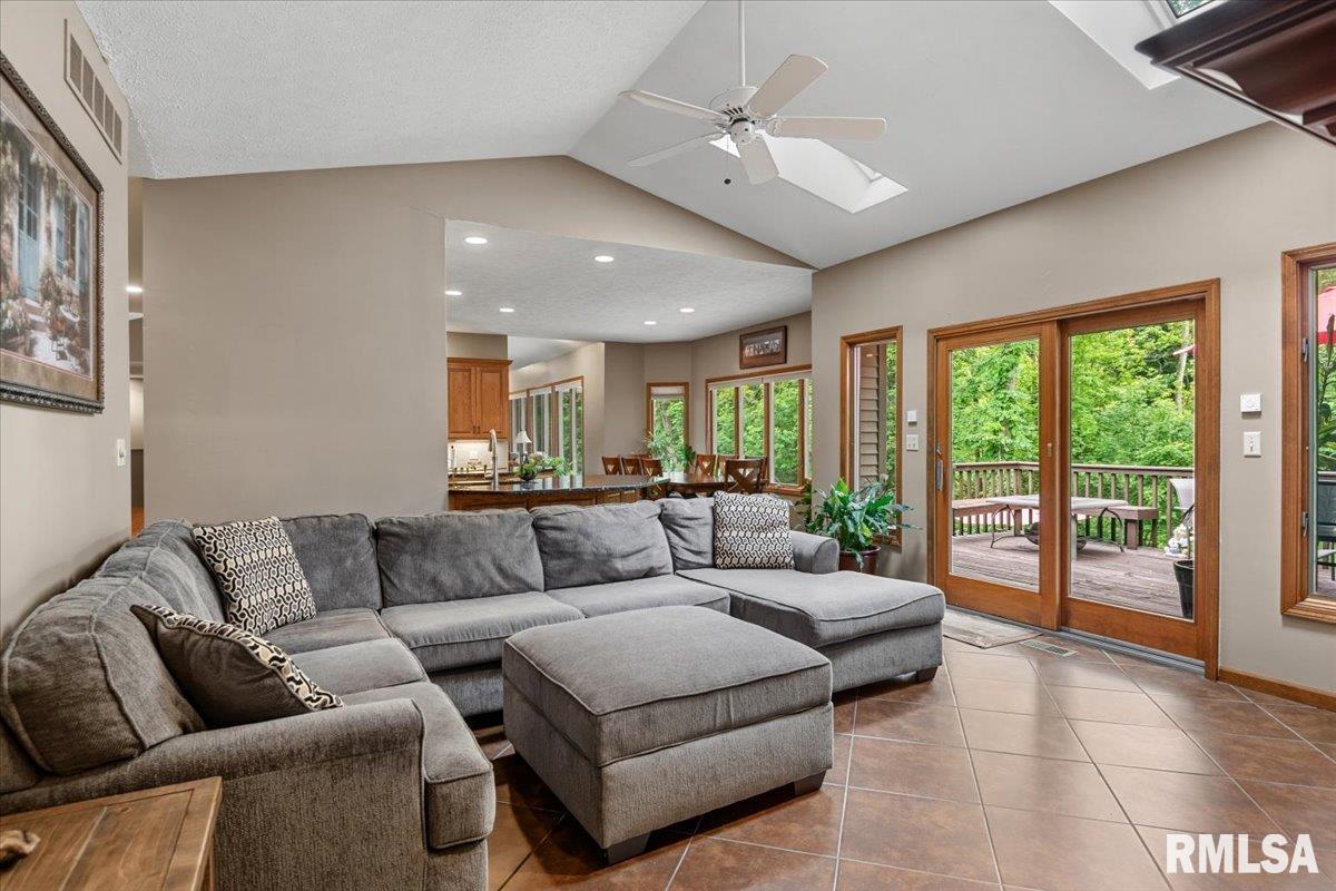3620 Melissa Drive Springfield, IL 62711 - Photo 20 of 71