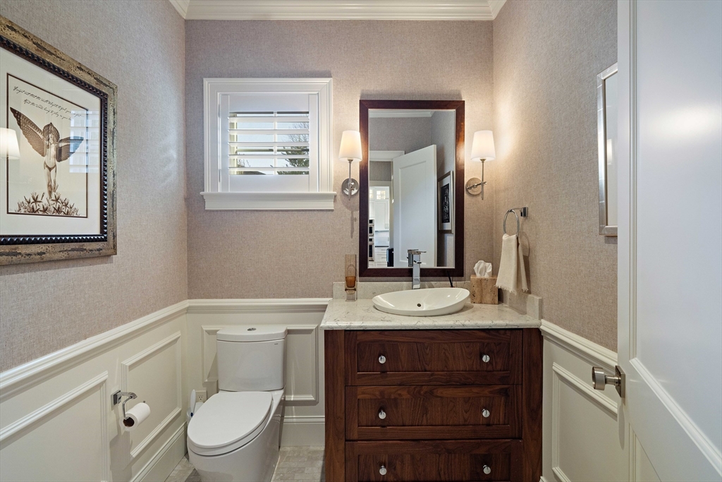 56 Crescent Road, Unit 56 Needham, MA 02494 - Photo 13 of 32 Gallery Image 13