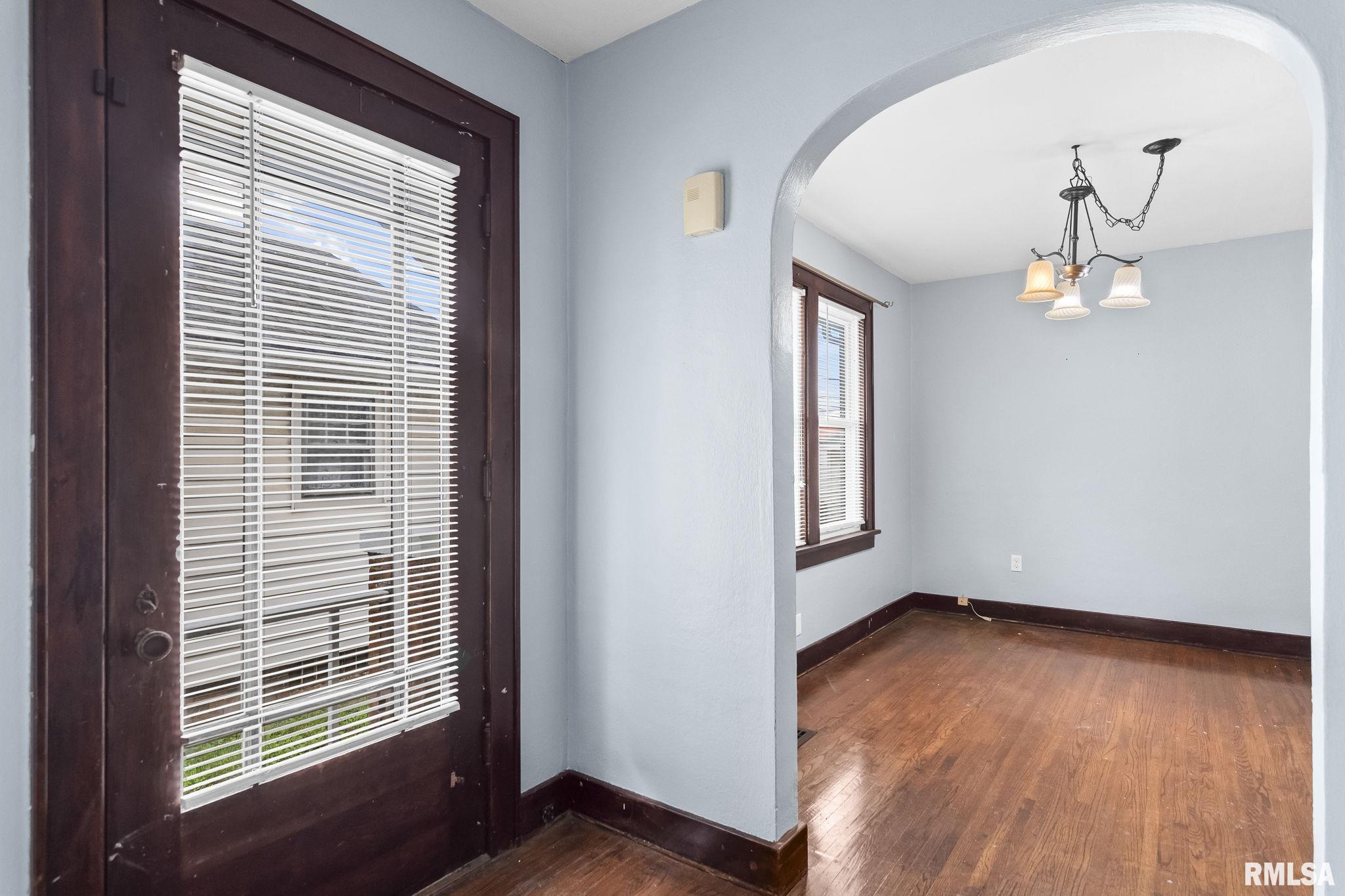 2101 South State Street Springfield, IL 62704 - Photo 5 of 40 Gallery Image 5