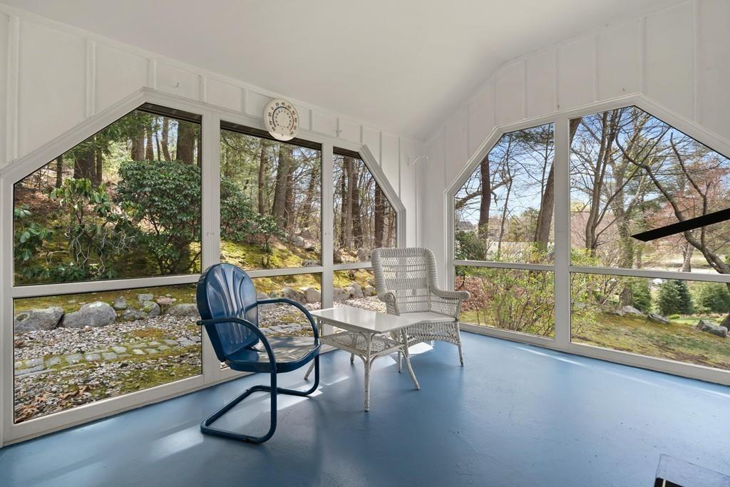 18 Nottingham Road Lynnfield, MA 01940 - Photo 9 of 33 Gallery Image 9