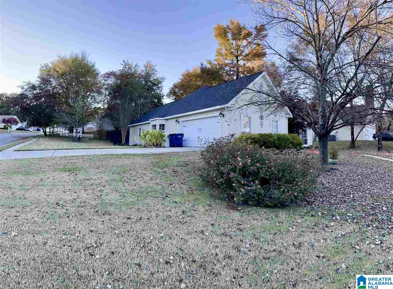 244 Leaf Lane Alabaster, AL 35007 - Photo 2 of 22