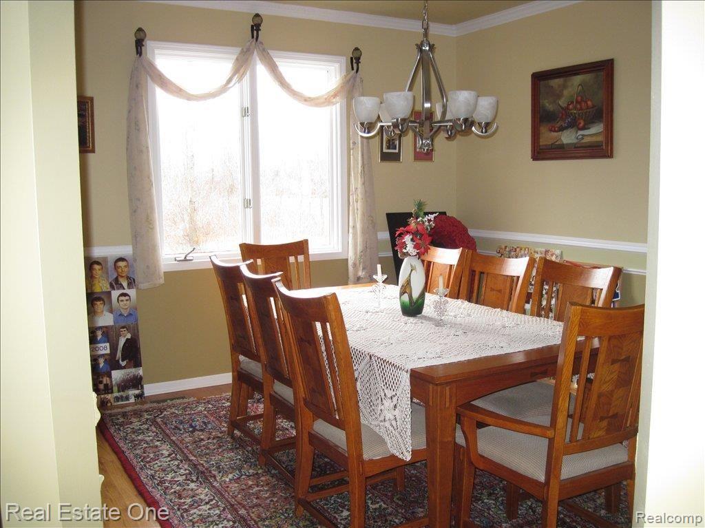 2041 Somerville Road Rochester, MI 48307 - Photo 6 of 20 Formal Dining Room