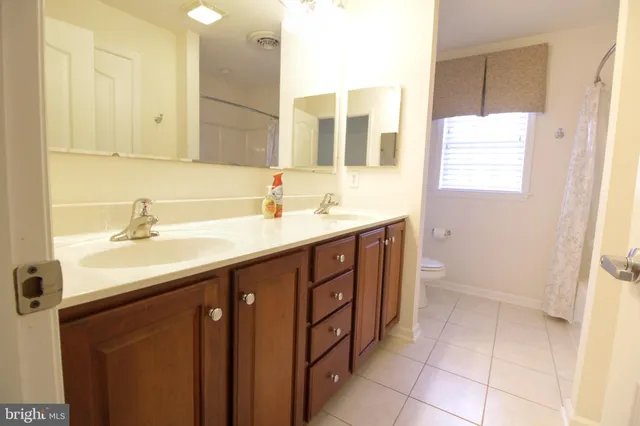 an aerial view of tennis court