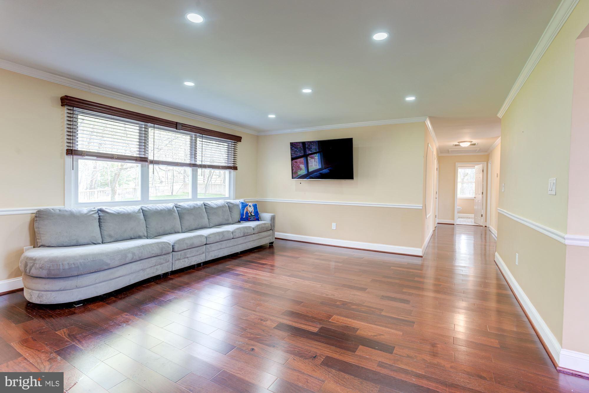 2924 Merrymans Mill Road Phoenix, MD 21131 - Photo 4 of 38 Living Room | Hardwood Floors