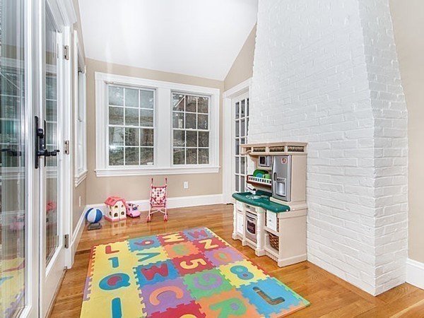 48 Cedarwood Road Boston, MA 02130 - Photo 9 of 29 Gallery Image 9