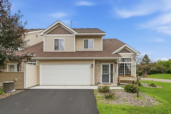$260,000 | 2222 Boulder Pointe, Shakopee, MN 55379