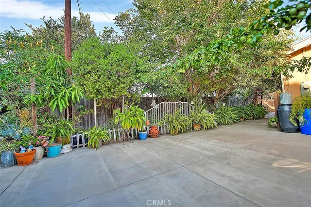 $715,000 | 1721 North Acacia Avenue, Compton, CA 90222