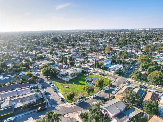 $715,000 | 1721 North Acacia Avenue, Compton, CA 90222