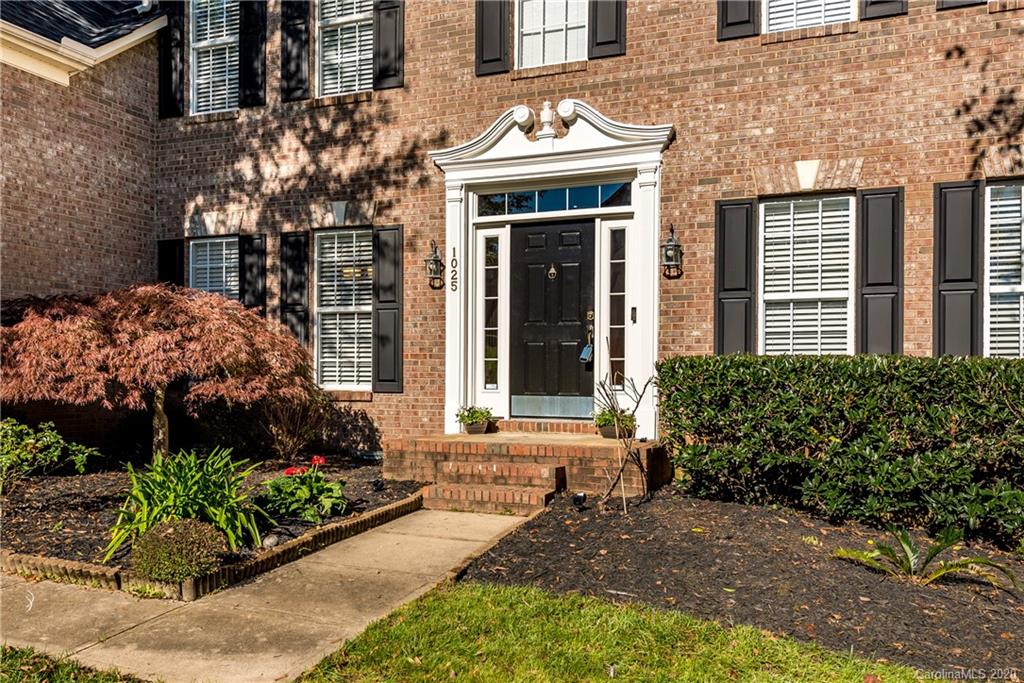 1025 Sharon Lee Avenue Fort Mill, SC 29708 - Photo 2 of 34