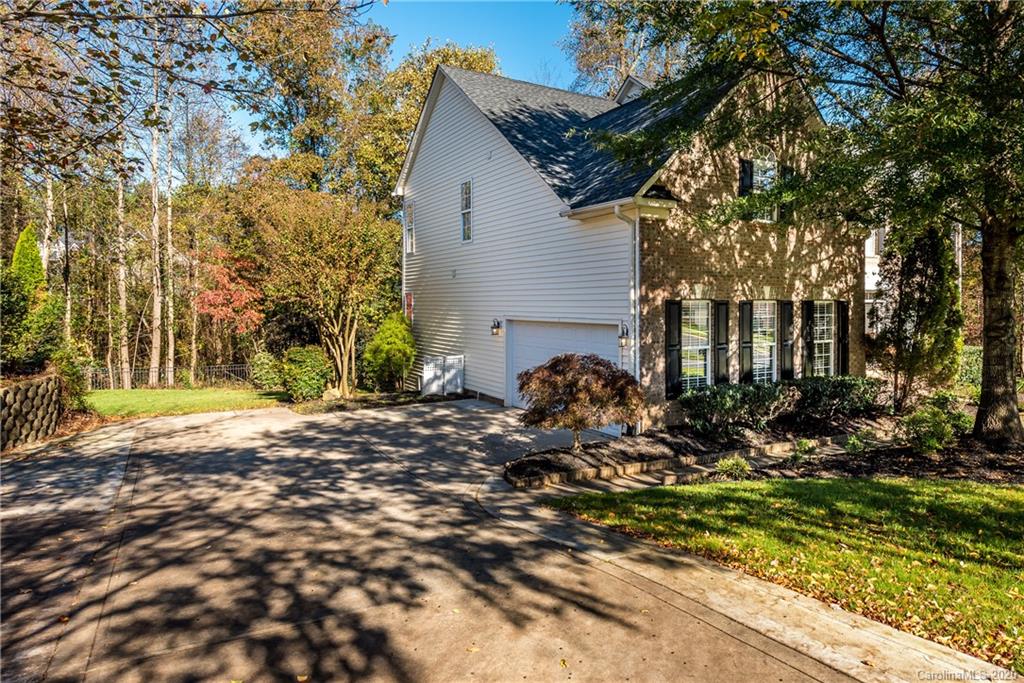 1025 Sharon Lee Avenue Fort Mill, SC 29708 - Photo 33 of 34