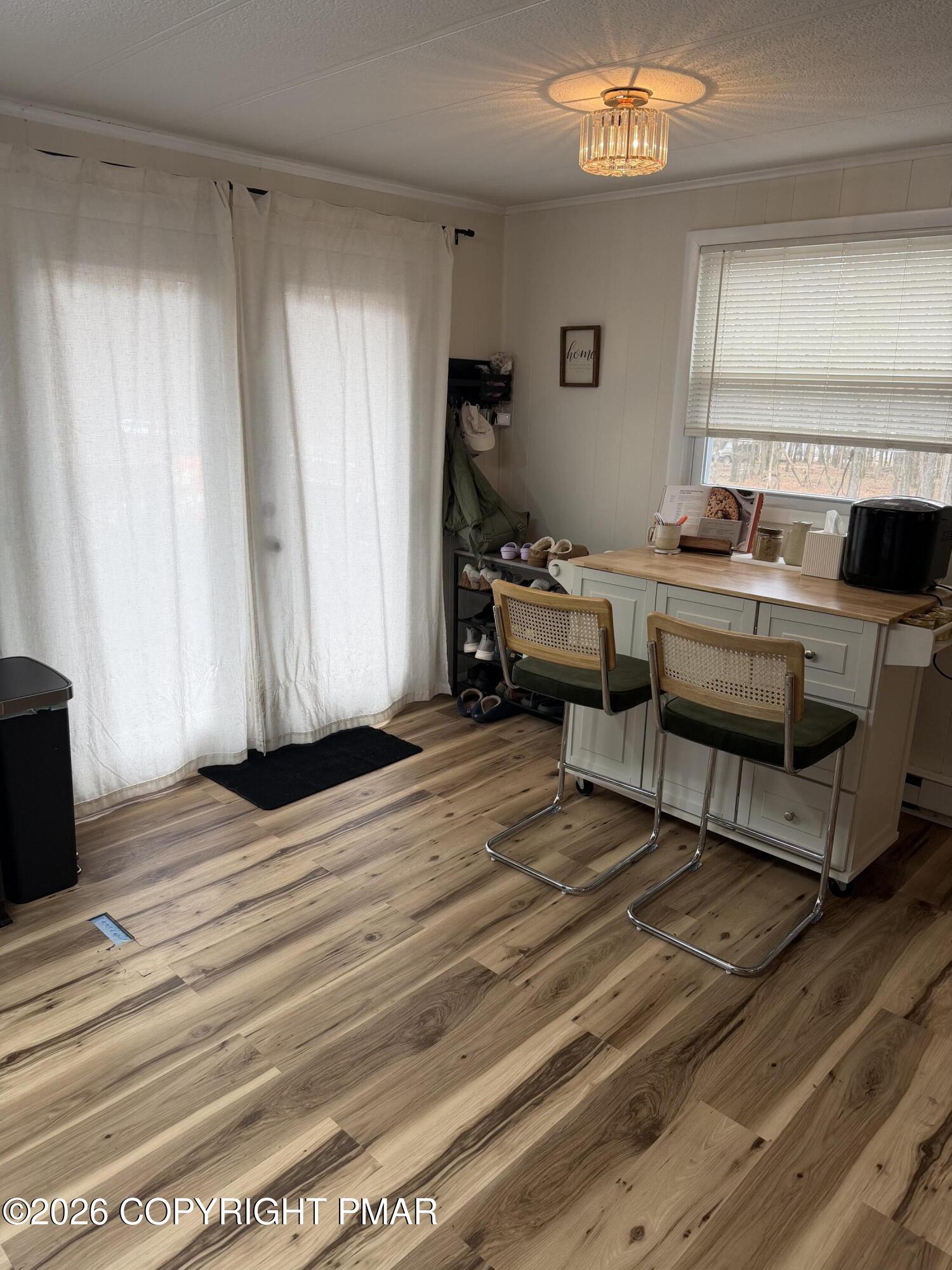 93 Iroquois Road Albrightsville, PA 18210 - Photo 5 of 24 a living room with furniture and a table